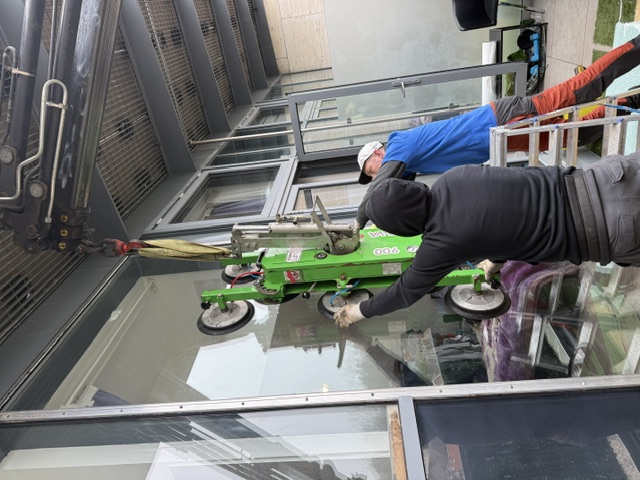 About Mill Hill Glazing